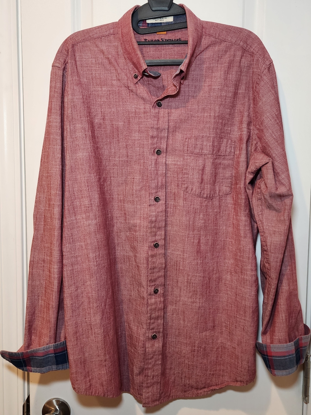 Tailor Vintage Men’s Long-Sleeve Button-Down Shirt - Red
